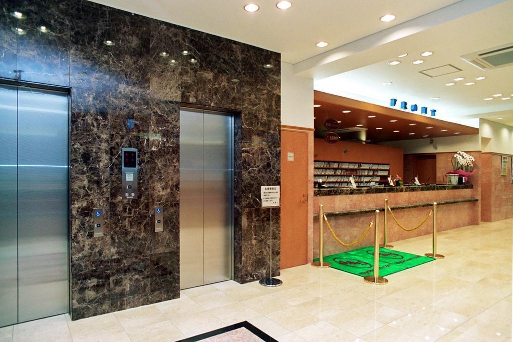 Toyoko Inn Tokyo Monzen-Nakacho Eitaibashi Dış mekan fotoğraf